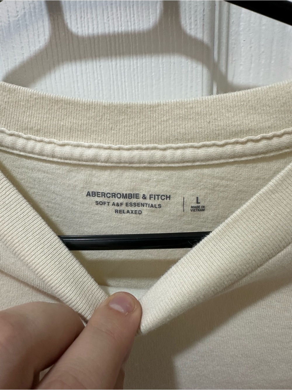 Abercrombie & Fitch Essential Pack of 4 Tees; Men’s Large - Picture 2 of 12